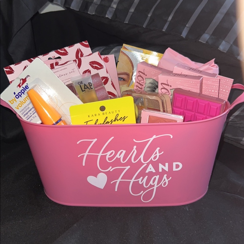 Makeup Basket😍